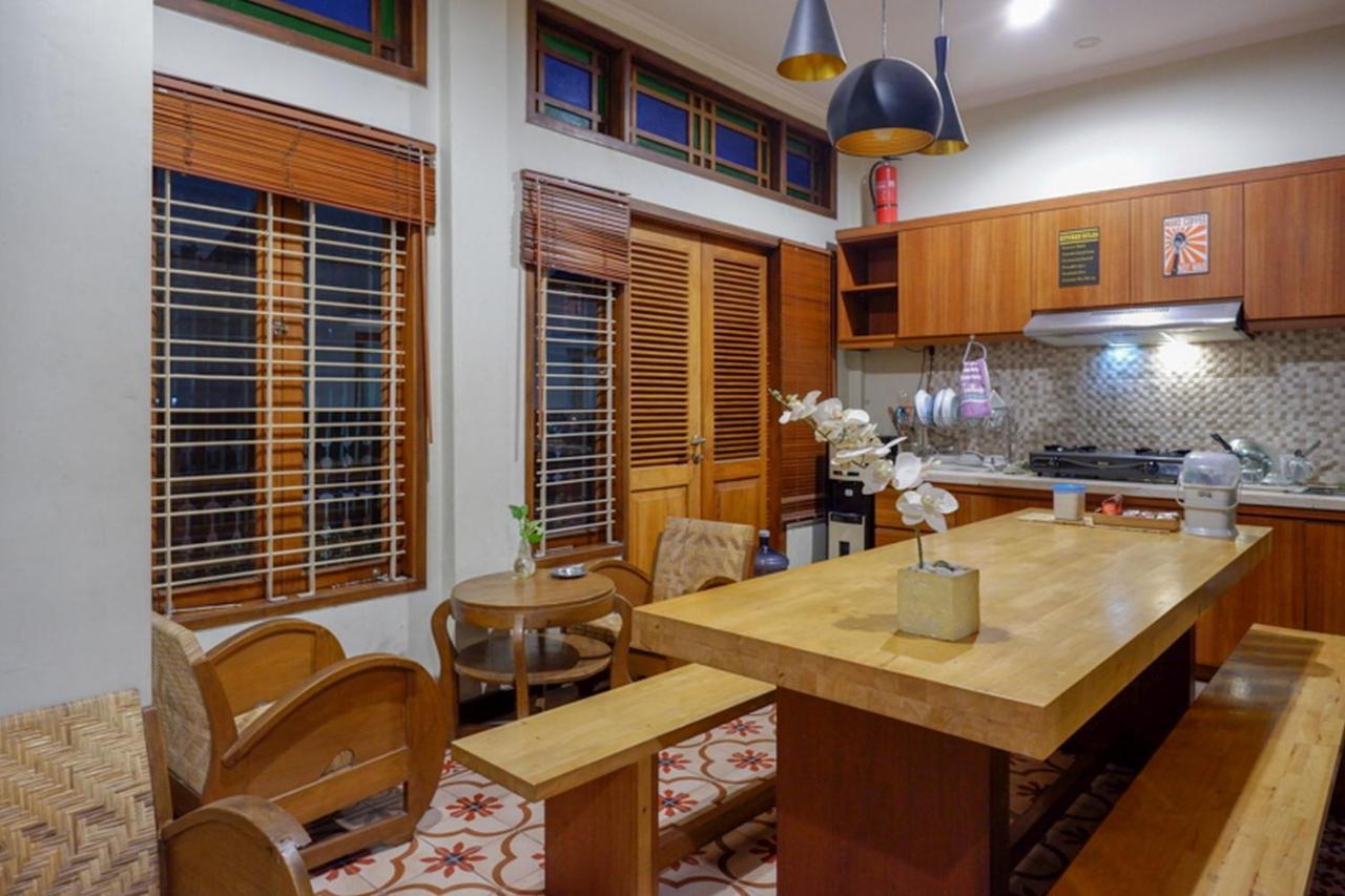 Urbanview Rumah Kandjani Yogyakarta Kejayan Экстерьер фото