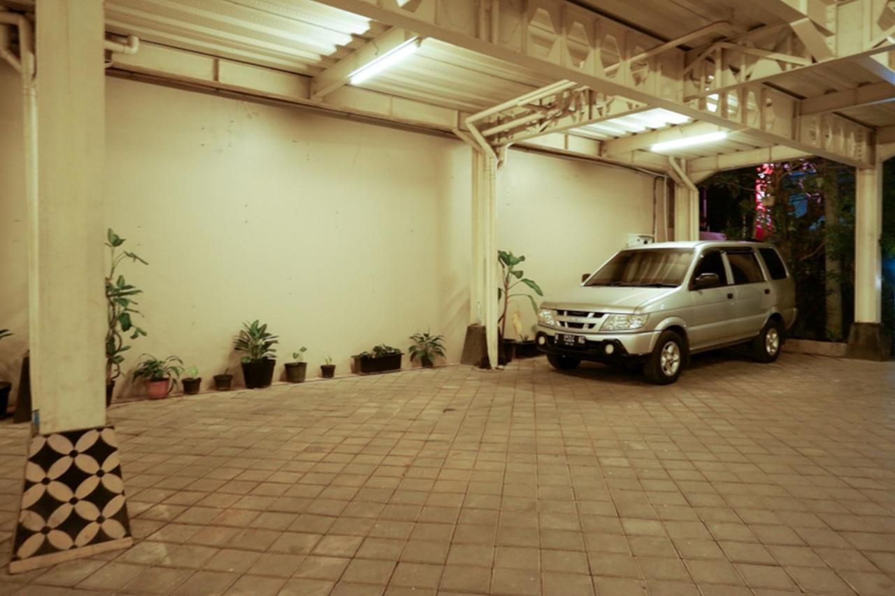 Urbanview Rumah Kandjani Yogyakarta Kejayan Экстерьер фото