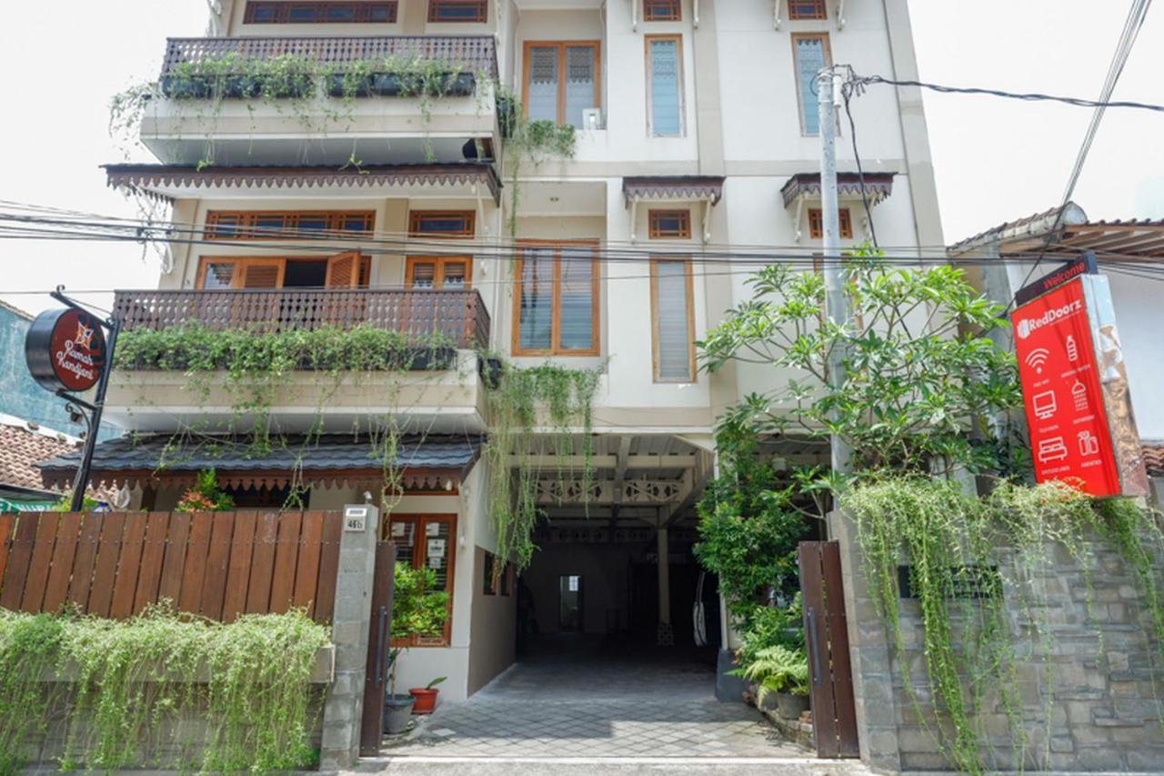 Urbanview Rumah Kandjani Yogyakarta Kejayan Экстерьер фото