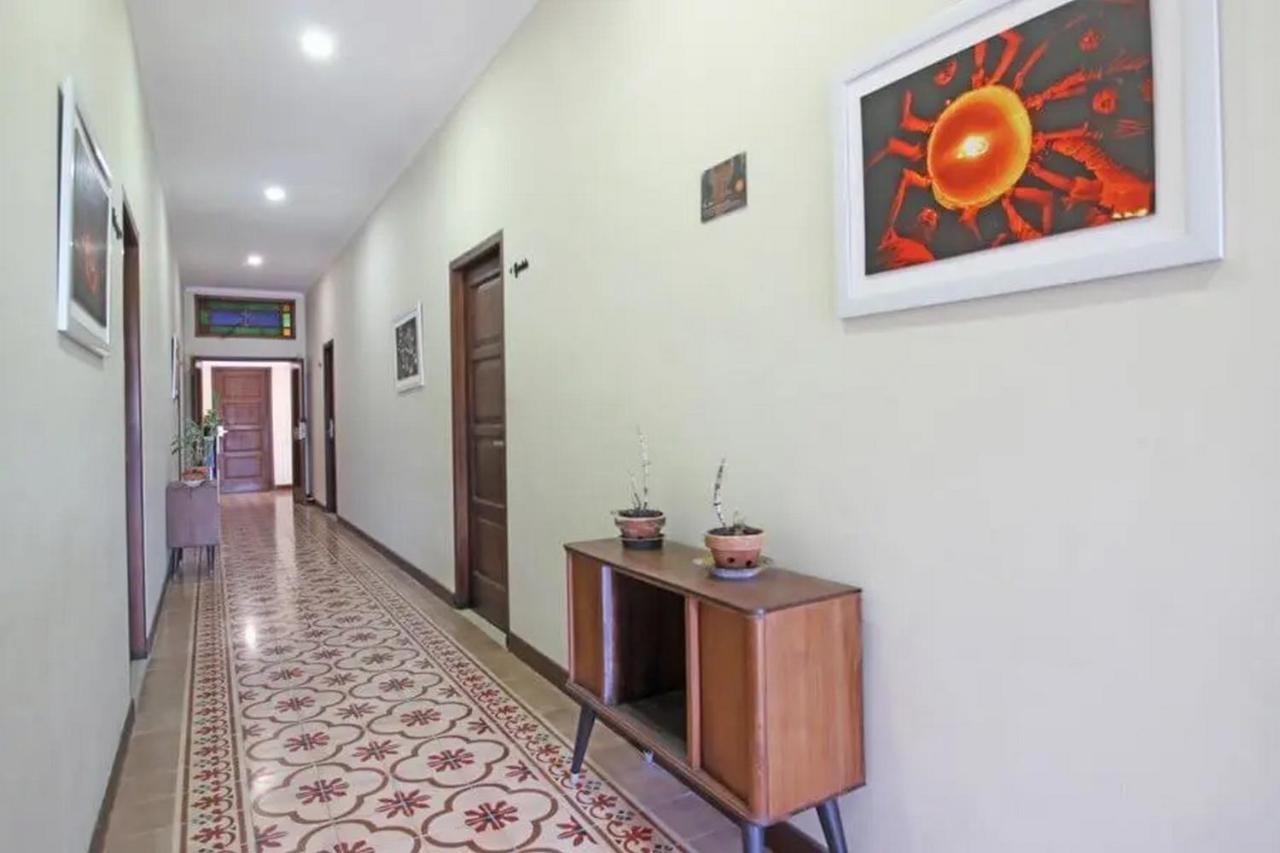 Urbanview Rumah Kandjani Yogyakarta Kejayan Экстерьер фото